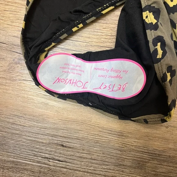 NWT Betsey Johnson Green CAMOUFLAGE CAMO BATHING SUIT SWIM SUIT XL RETAIL $128 - Picture 6 of 6